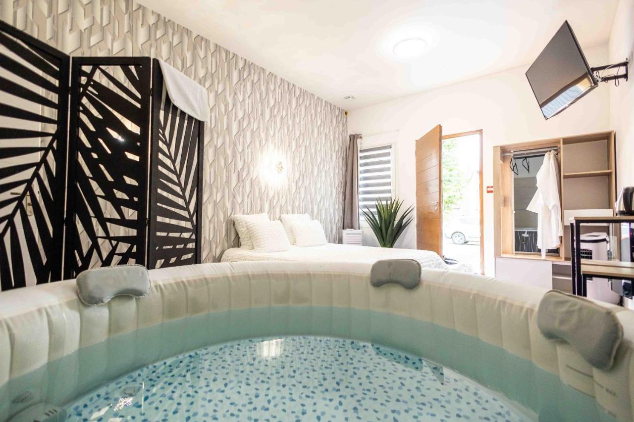 Hotel Center Saint-Quentin Centre Gare Zewnętrze zdjęcie